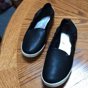 Carlos by Carlos Santana Black Sport Flats 7.5
